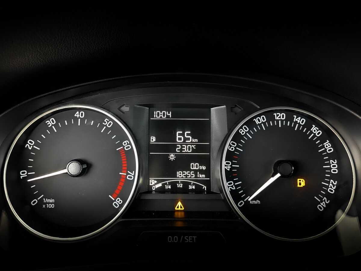 Skoda Rapid б/у, 2017, Механическая. Фото: #12