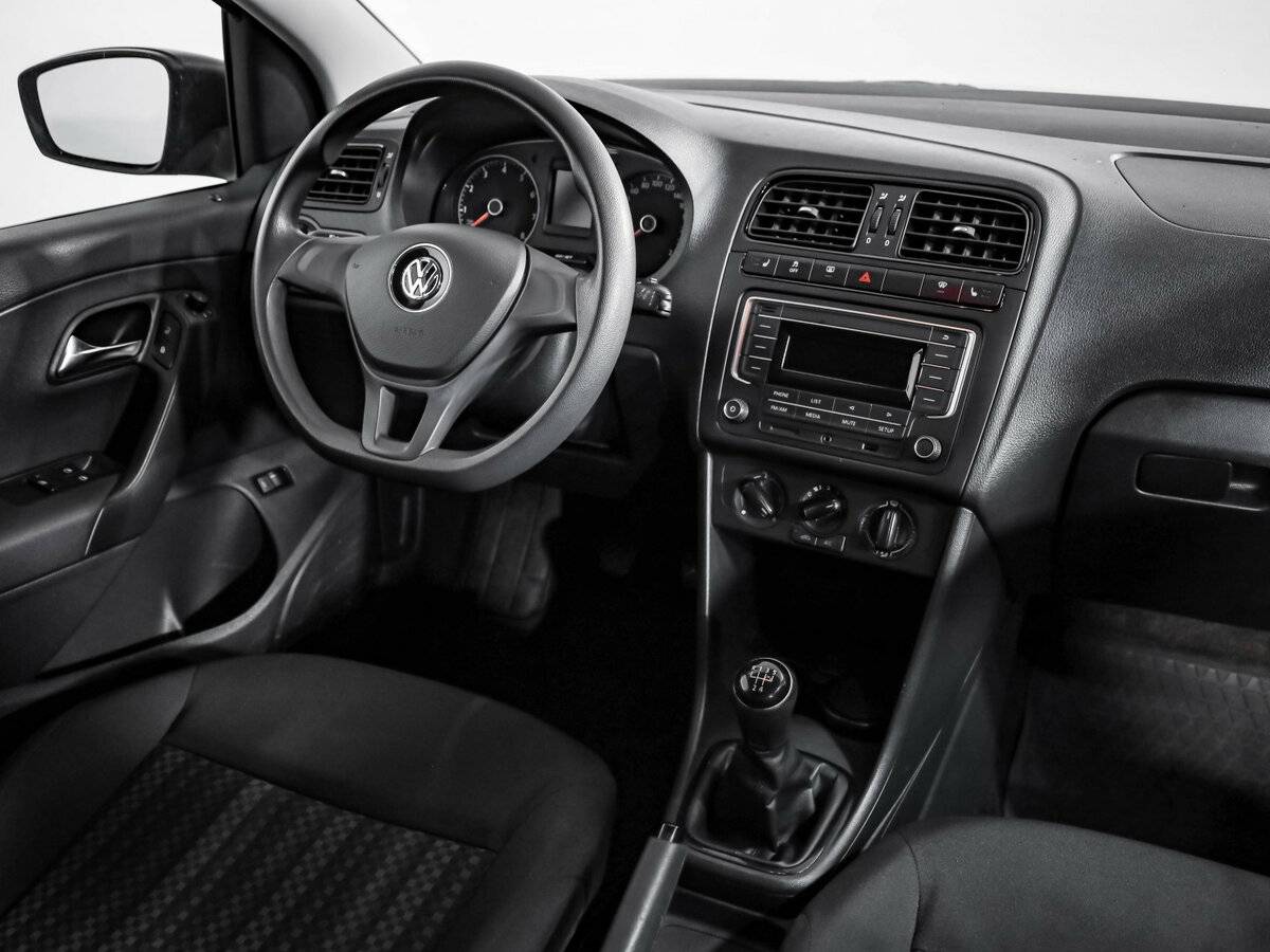 Volkswagen Polo б/у, 2018, Механическая. Фото: #6