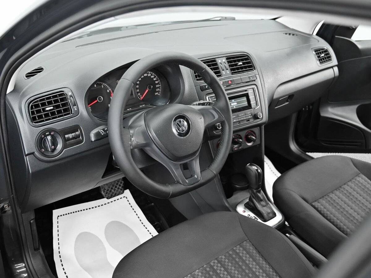 Volkswagen Polo б/у, 2017, Автоматическая. Фото: #7