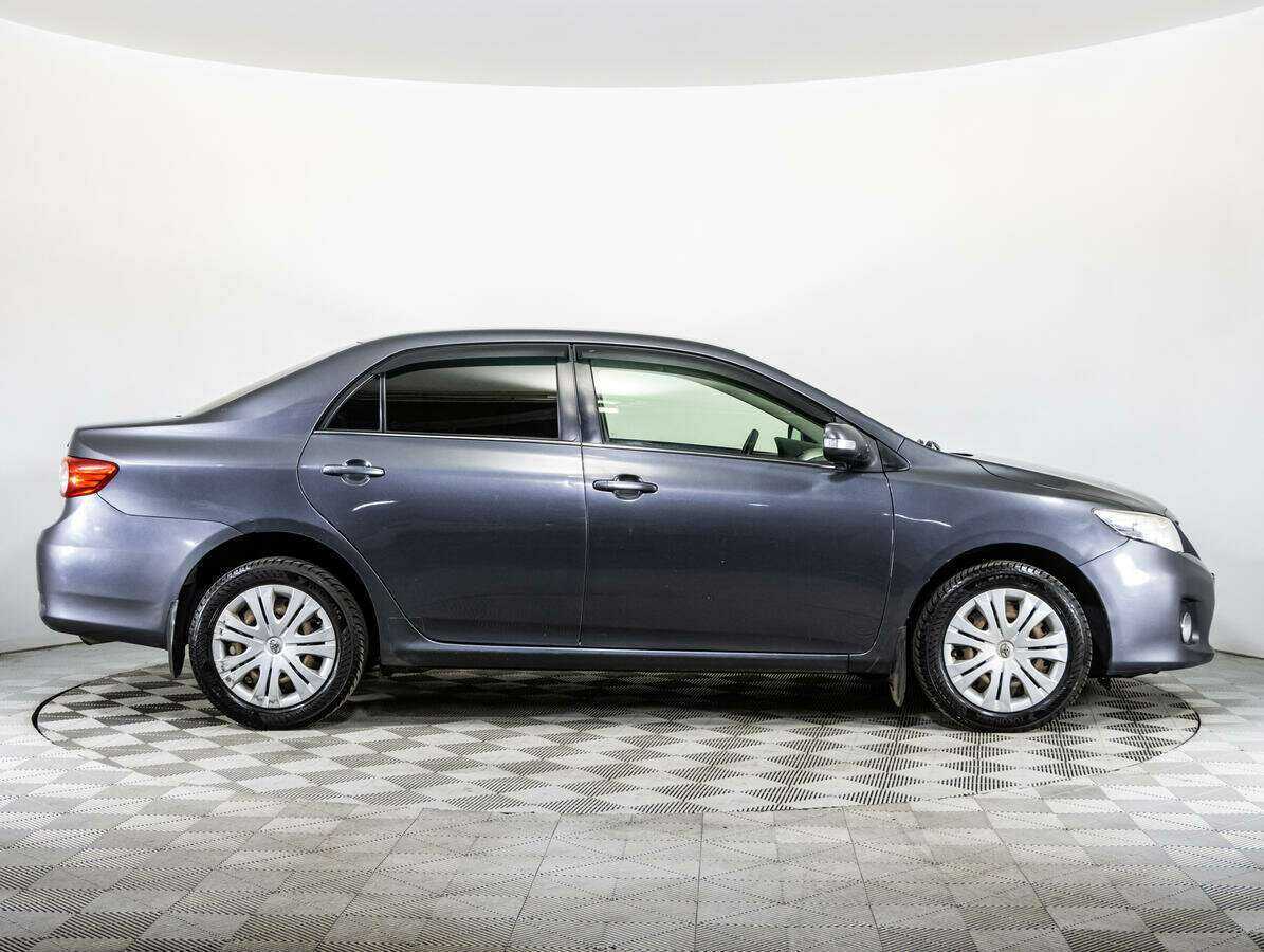 Toyota Corolla б/у, 2012, Механическая. Фото: #3