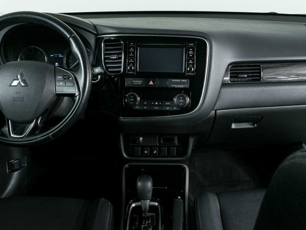 Mitsubishi Outlander б/у, 2017, Вариатор. Фото: #7