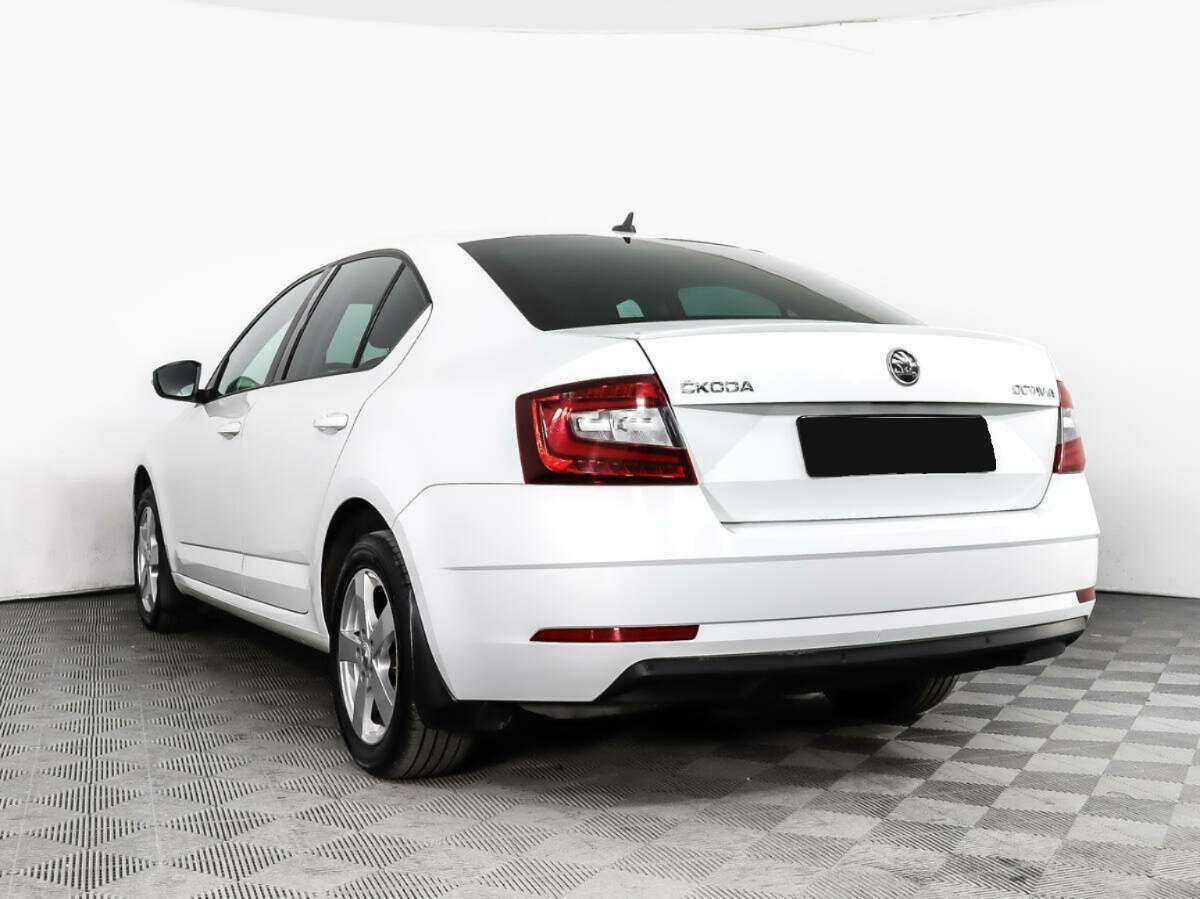 Skoda Octavia б/у, 2018, Роботизированная. Фото: #6