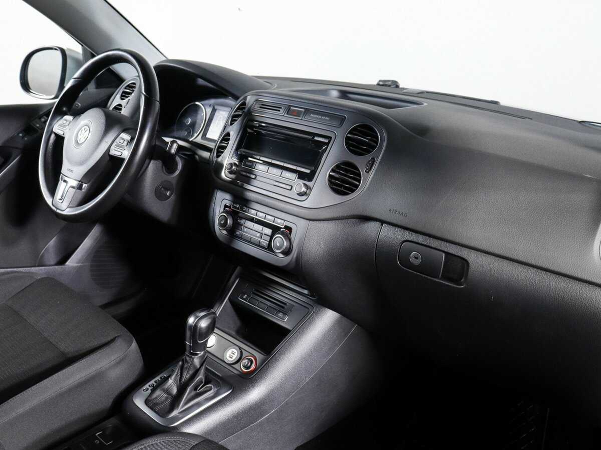 Volkswagen Tiguan б/у, 2012, Автоматическая. Фото: #5