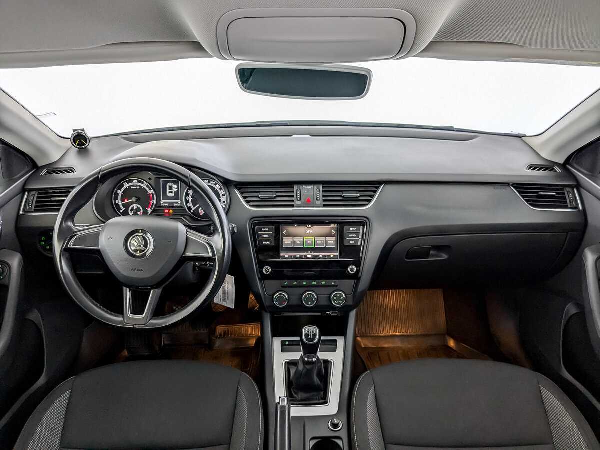 Skoda Octavia б/у, 2019, Механическая. Фото: #12