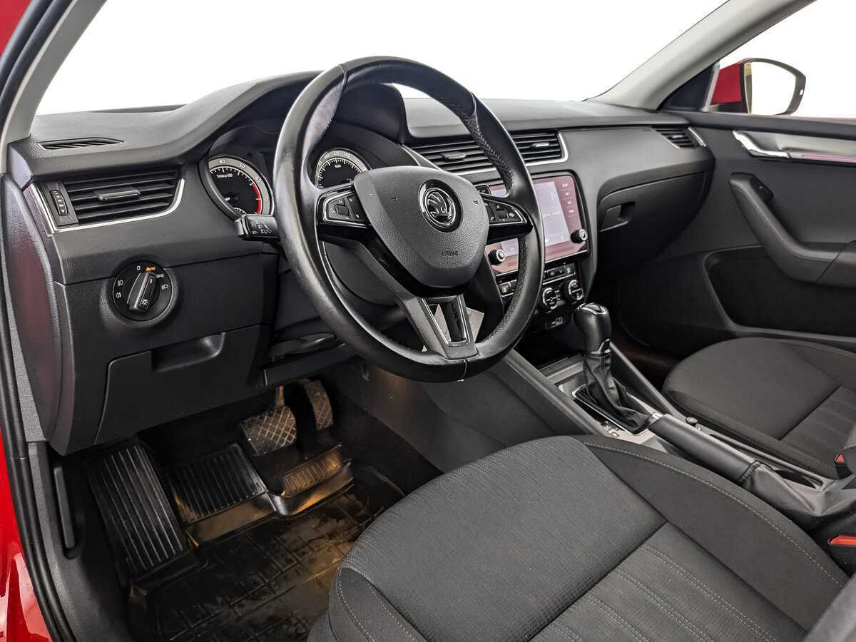 Skoda Octavia б/у, 2018, Автоматическая. Фото: #9