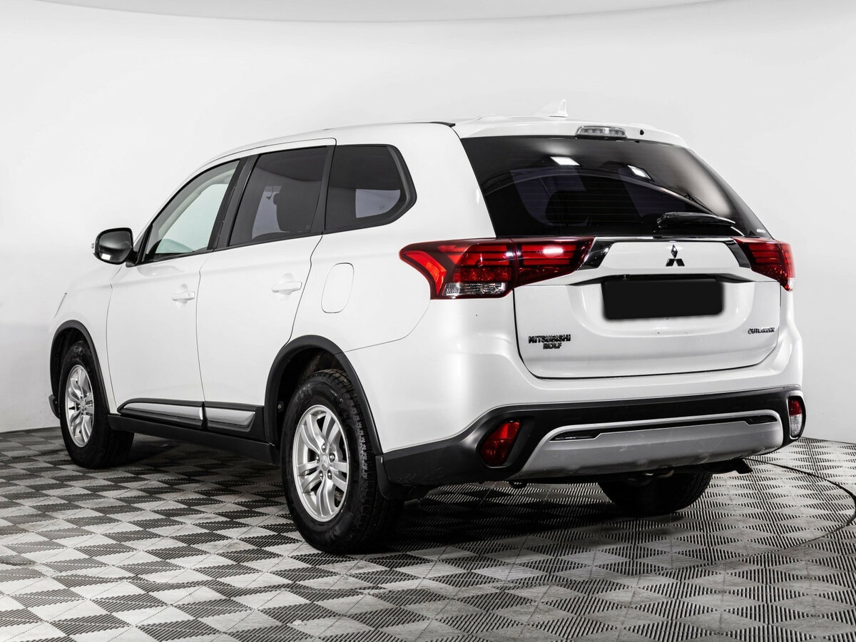 Mitsubishi Outlander б/у, 2018, Вариатор. Фото: #6