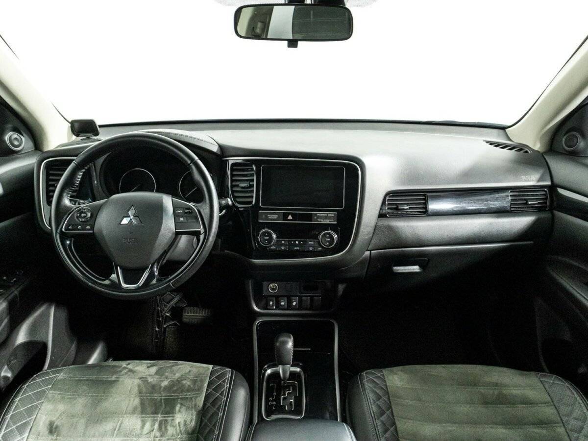 Mitsubishi Outlander б/у, 2019, Вариатор. Фото: #12