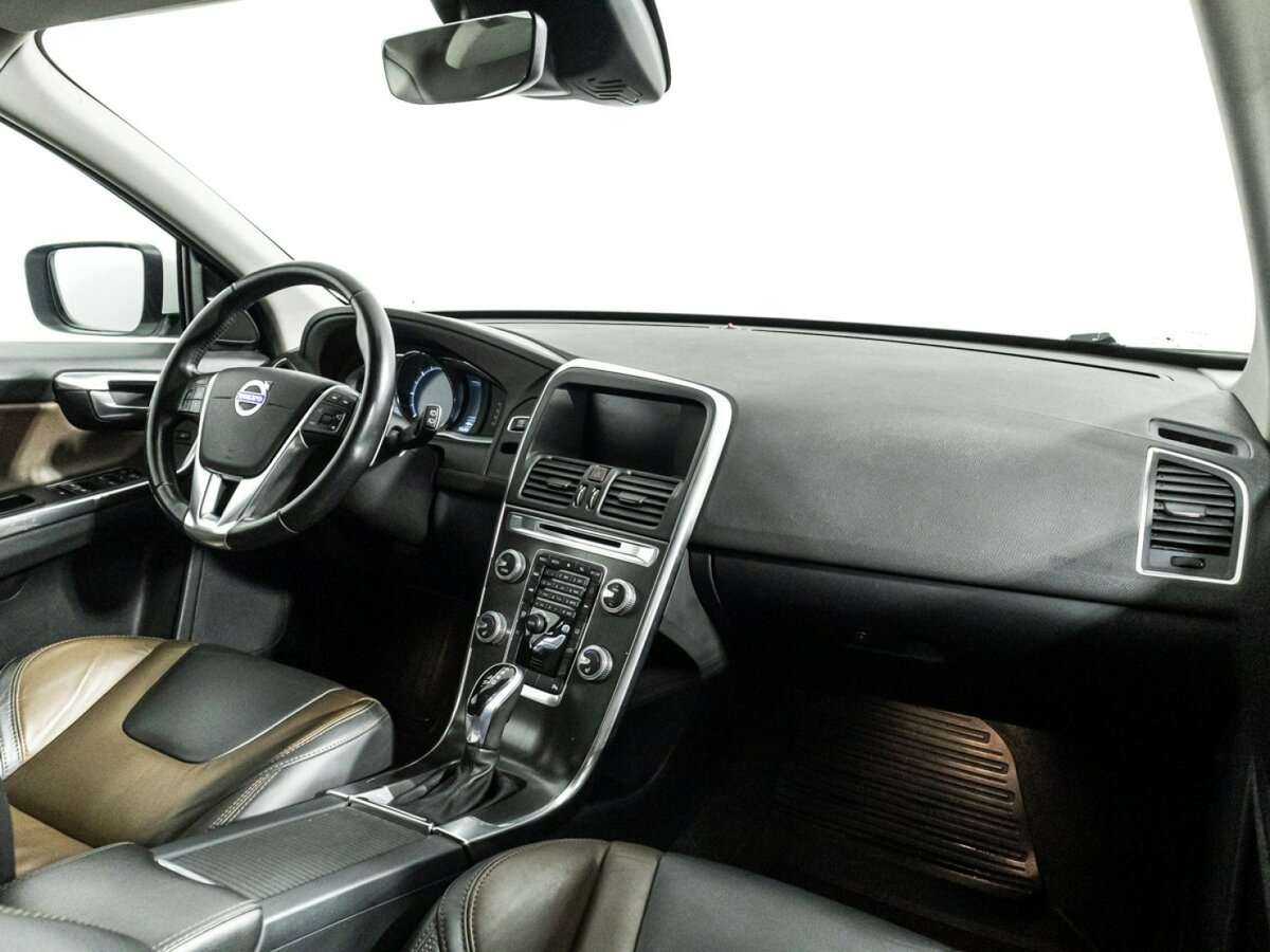 Volvo XC60 б/у, 2014, Автоматическая. Фото: #9