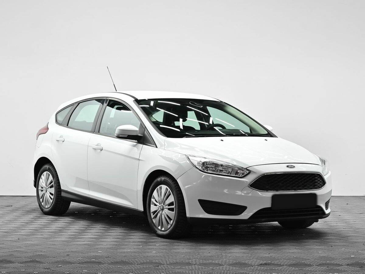 Ford Focus б/у, 2016, Механическая. Фото: #1