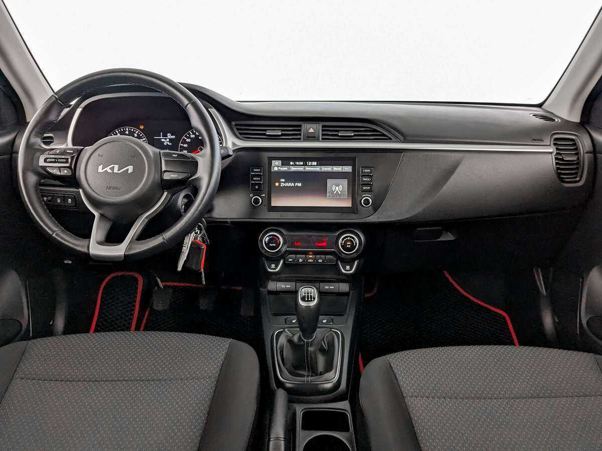 Kia Rio б/у, 2022, Механическая. Фото: #13