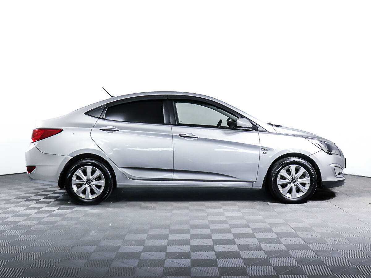 Hyundai Solaris б/у, 2016, Автоматическая. Фото: #2