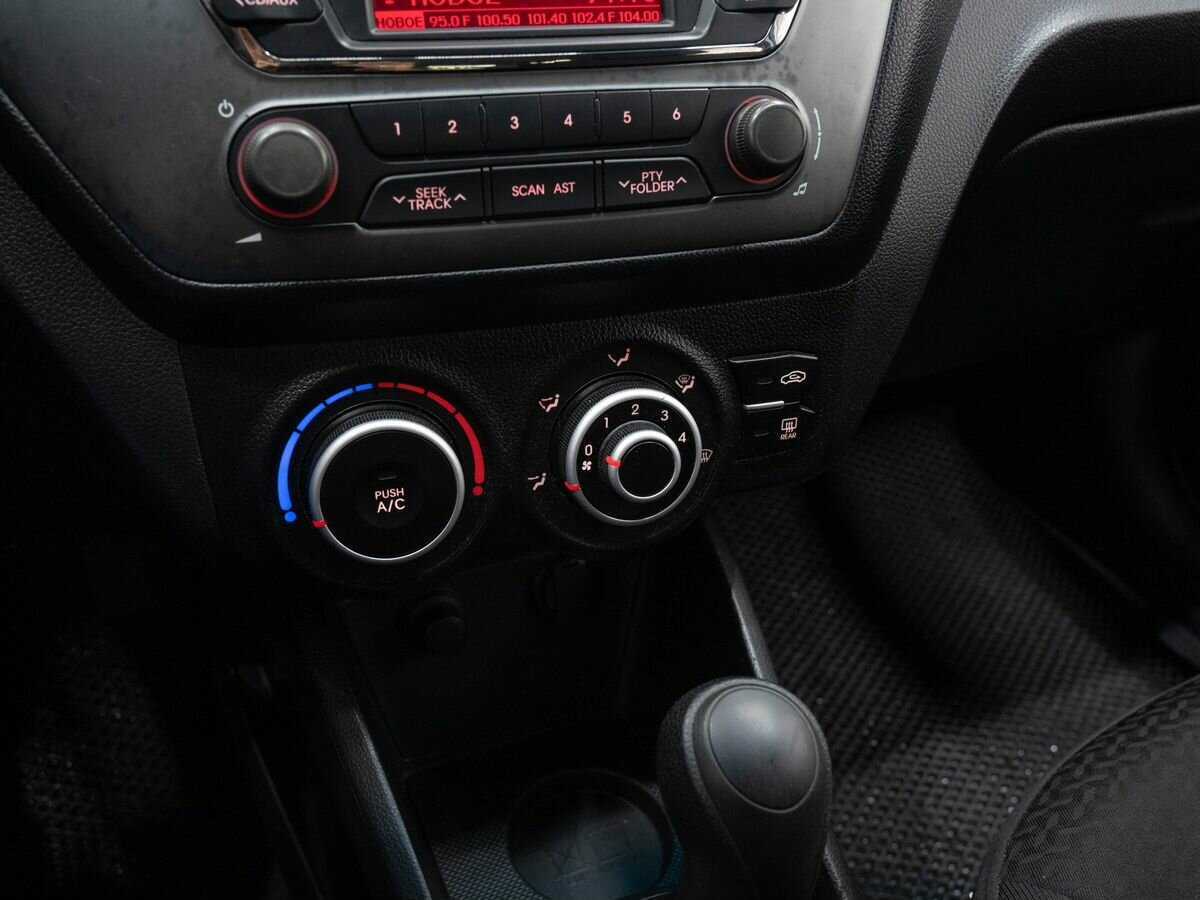 Kia Rio б/у, 2012, Автоматическая. Фото: #16