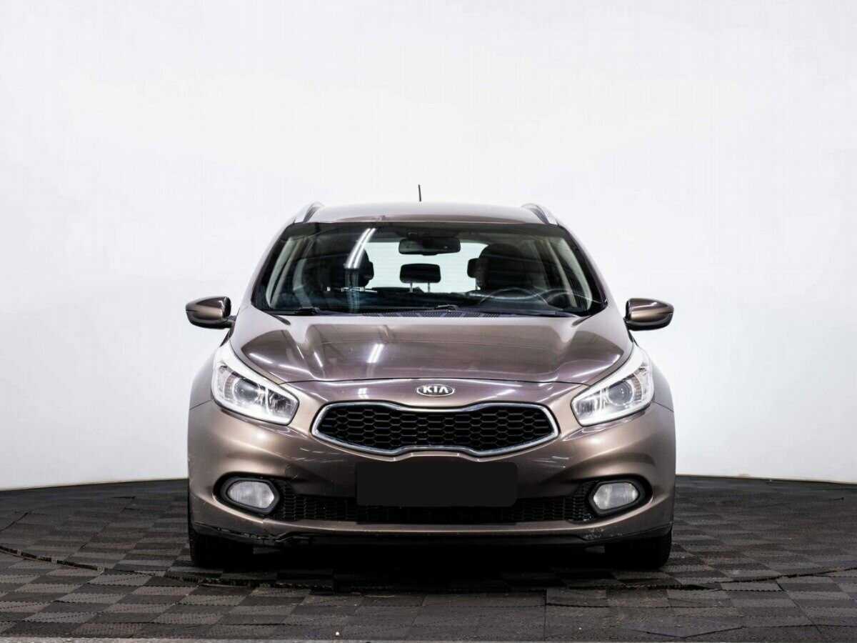 Kia Ceed б/у, 2013, Автоматическая. Фото: #1