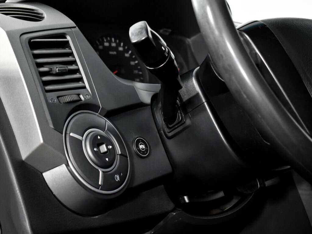 SsangYong Kyron б/у, 2012, Механическая. Фото: #9