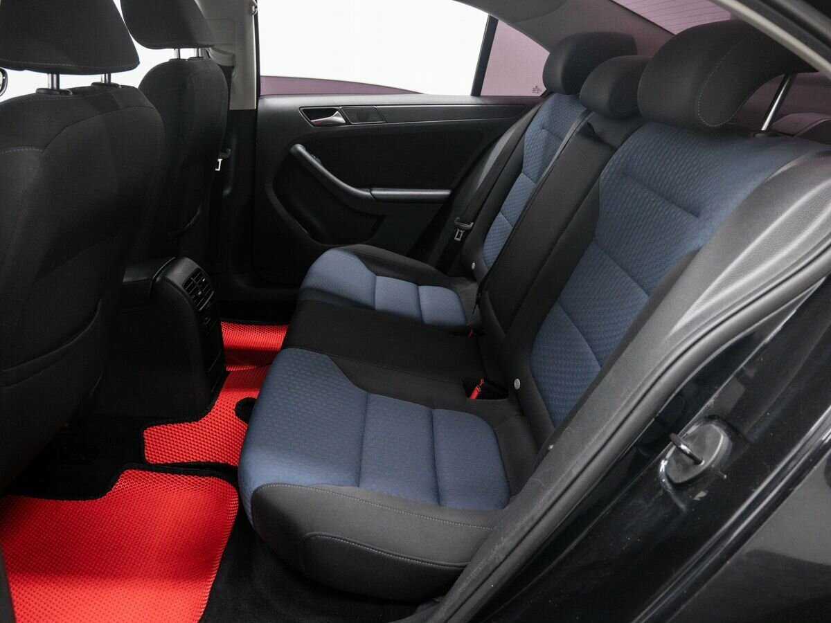 Volkswagen Jetta б/у, 2013, Механическая. Фото: #11