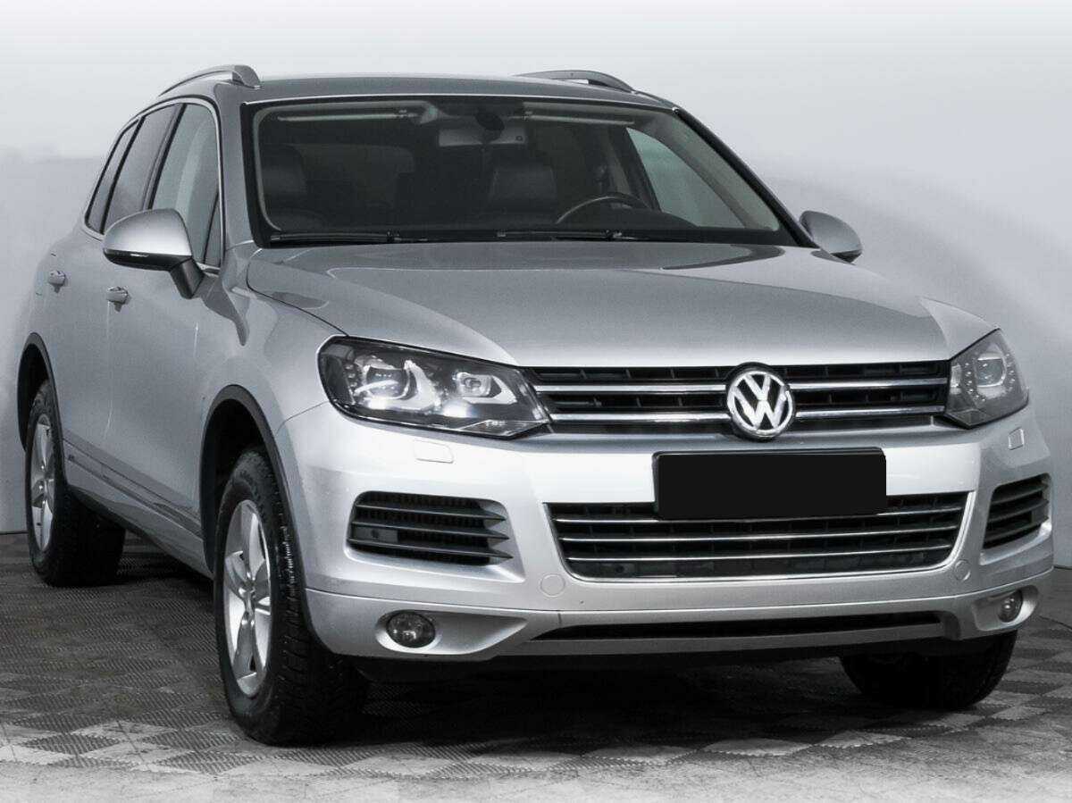 Volkswagen Touareg б/у, 2012, Автоматическая. Фото: #2