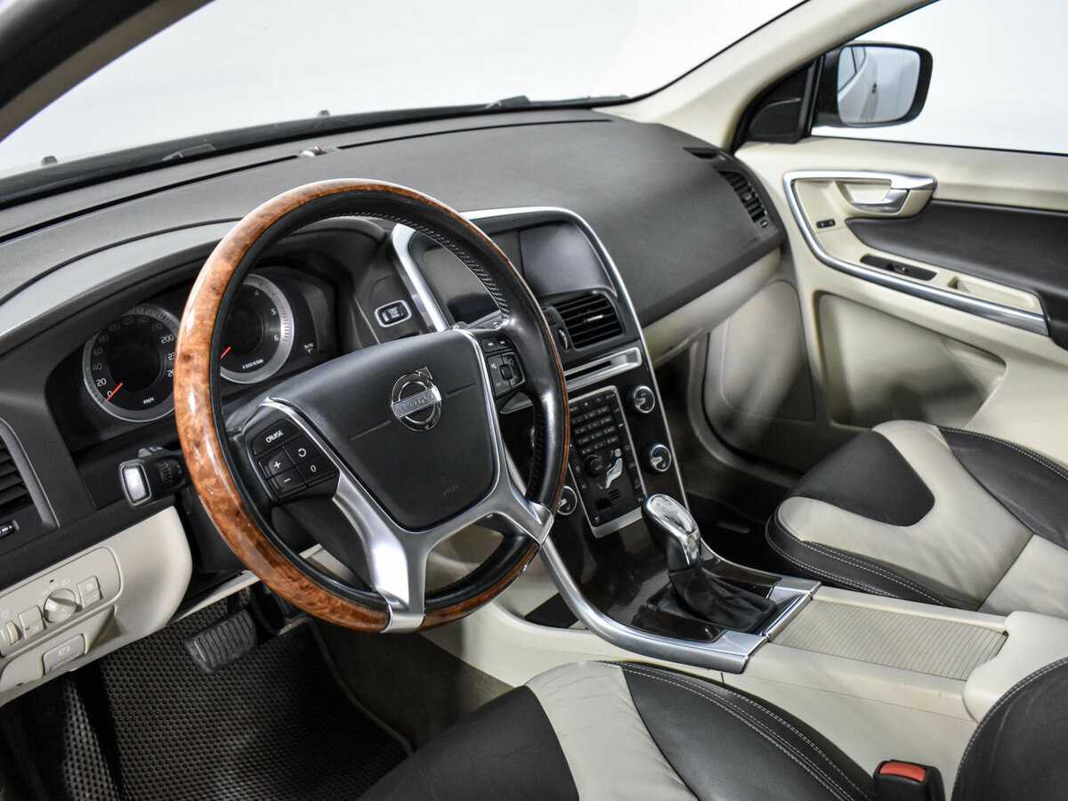 Volvo XC60 б/у, 2012, Автоматическая. Фото: #6