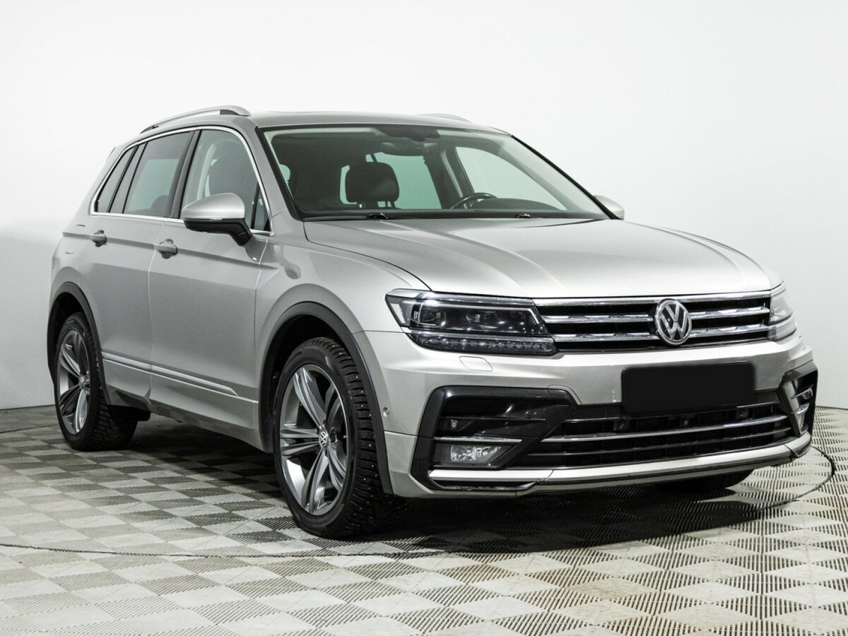 Volkswagen Tiguan б/у, 2018, Роботизированная. Фото: #2