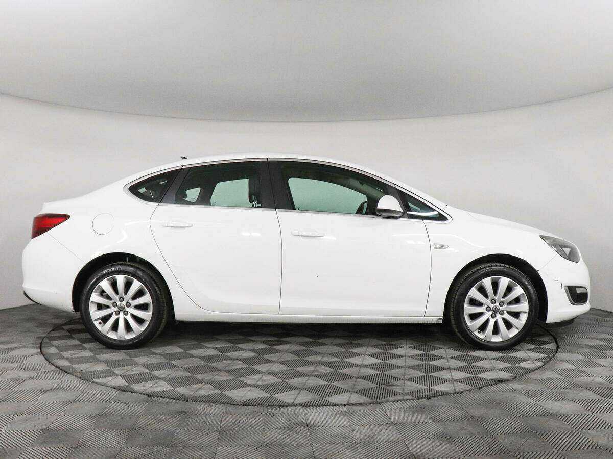 Opel Astra б/у, 2014, Автоматическая. Фото: #3
