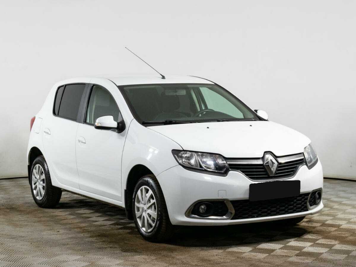 Renault Sandero б/у, 2017, Автоматическая. Фото: #2