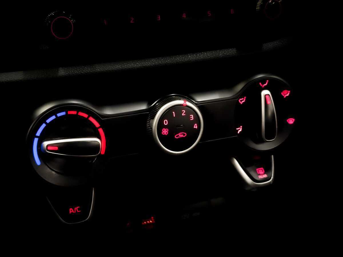 Kia Rio б/у, 2020, Автоматическая. Фото: #21