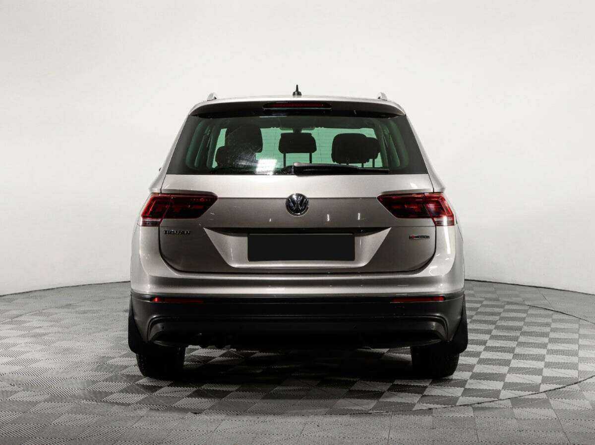 Volkswagen Tiguan б/у, 2018, Роботизированная. Фото: #4