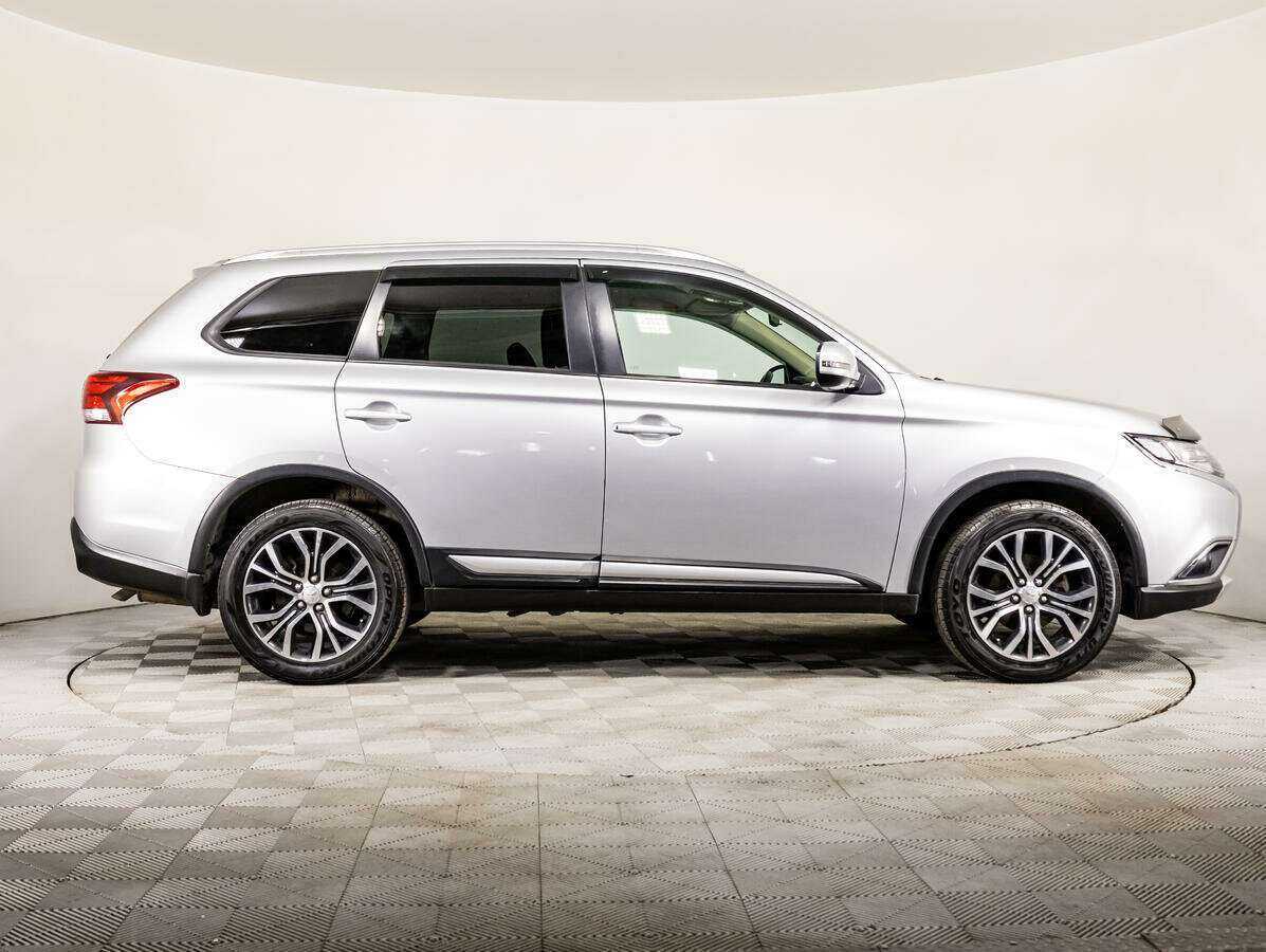 Mitsubishi Outlander б/у, 2018, Вариатор. Фото: #3