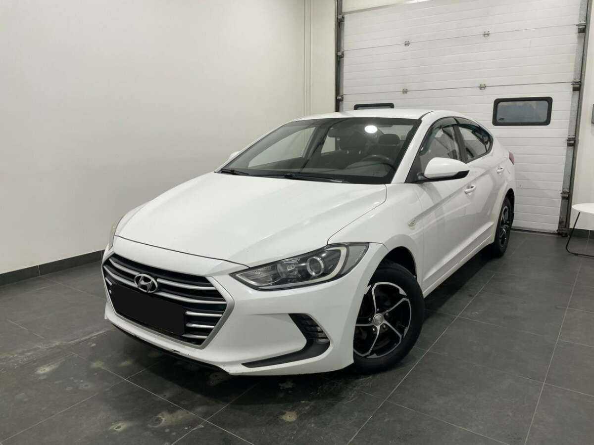 Hyundai Elantra б/у, 2016, Механическая. Посмотреть фото