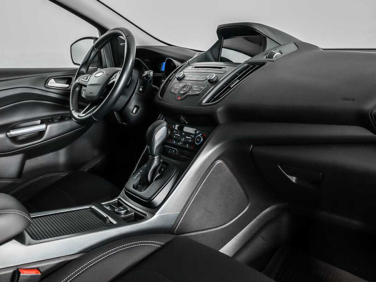 Ford Kuga б/у, 2017, Автоматическая. Фото: #11