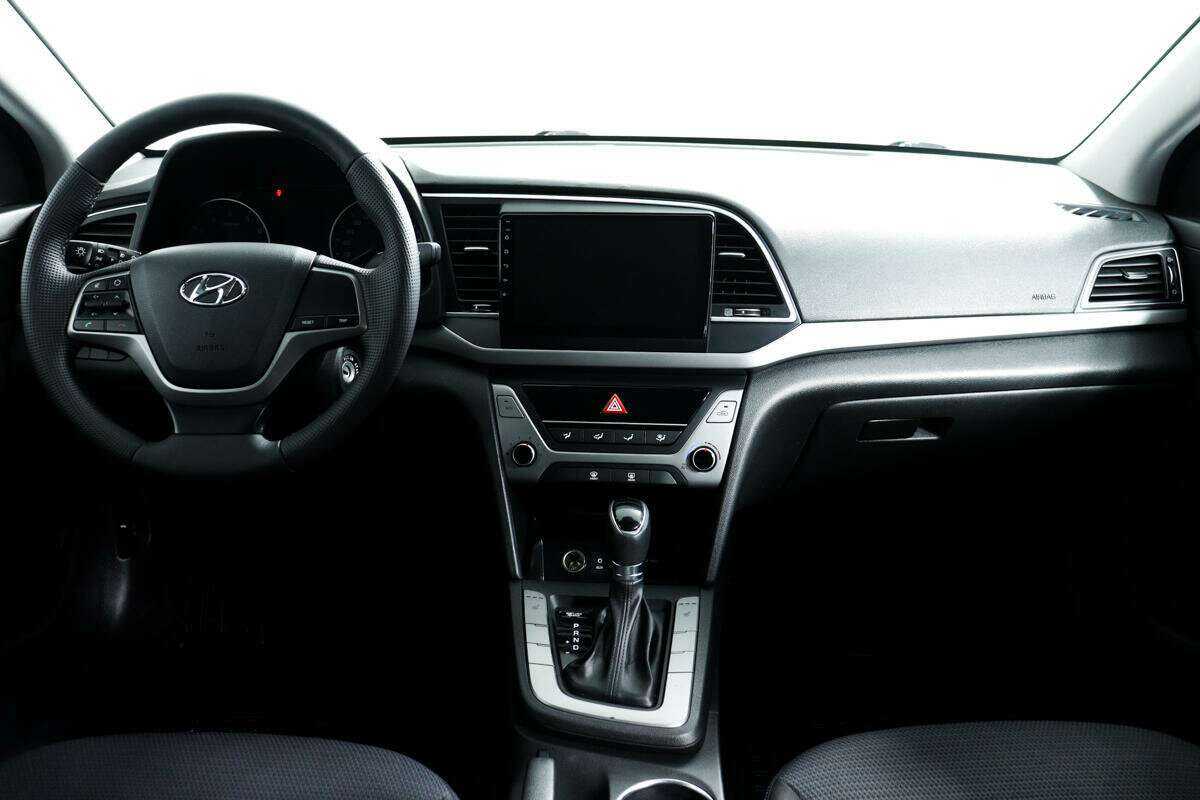Hyundai Elantra б/у, 2018, Автоматическая. Фото: #10
