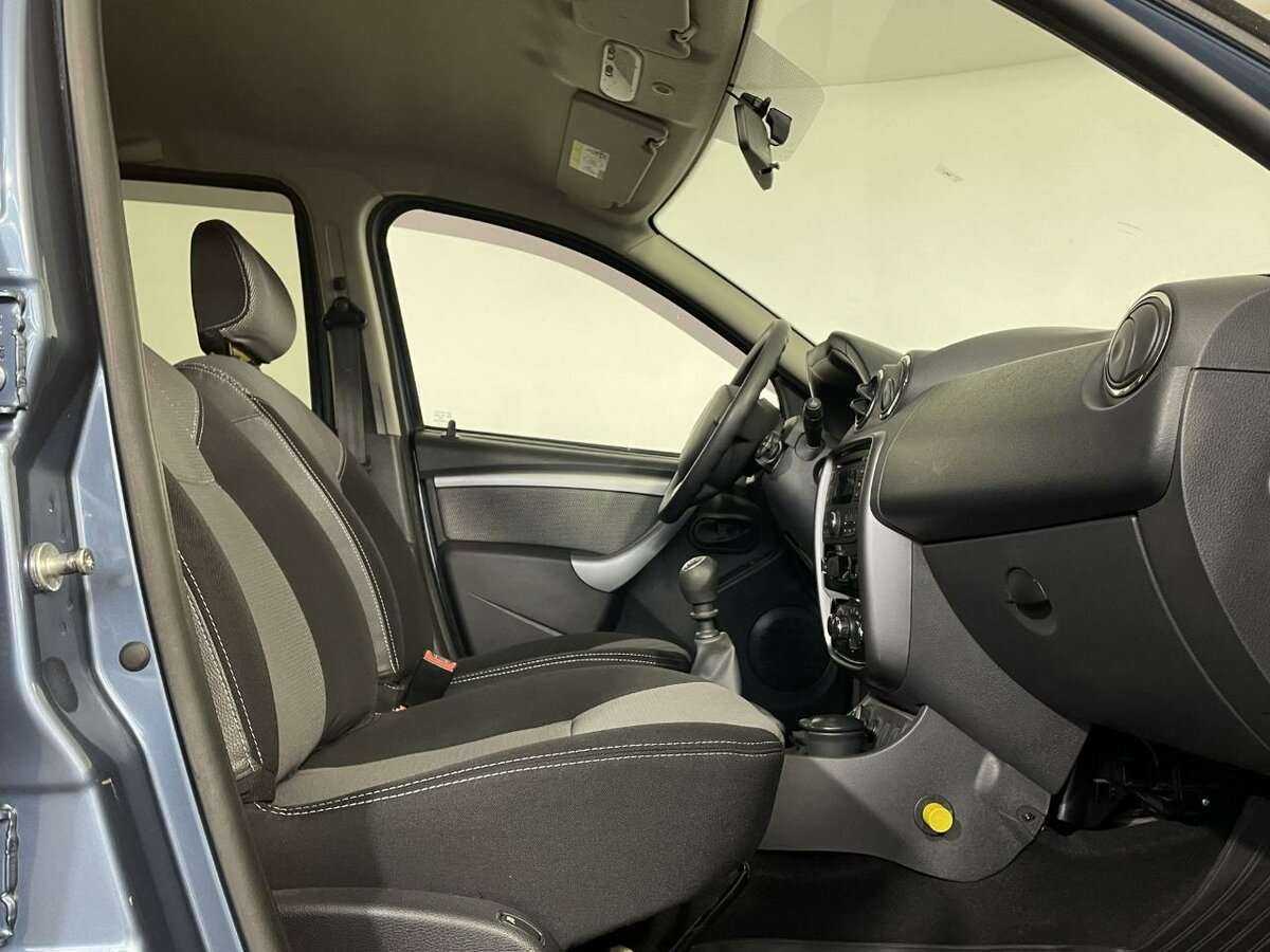 Renault Duster б/у, 2013, Механическая. Фото: #13