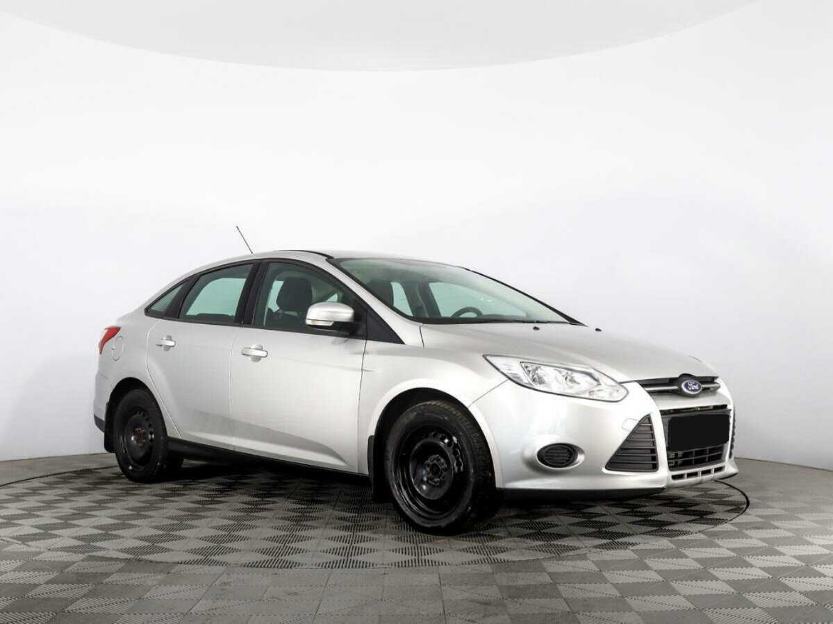 Ford Focus б/у, 2013, Механическая. Фото: #2