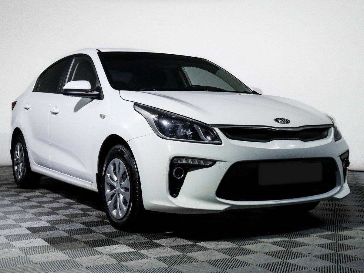 Kia Rio б/у, 2017, Автоматическая. Фото: #2