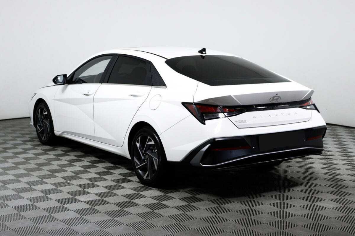 Hyundai Elantra б/у, 2023, Вариатор. Фото: #6