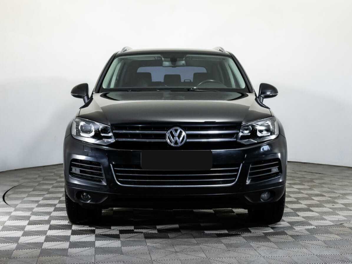 Volkswagen Touareg б/у, 2012, Автоматическая. Фото: #1