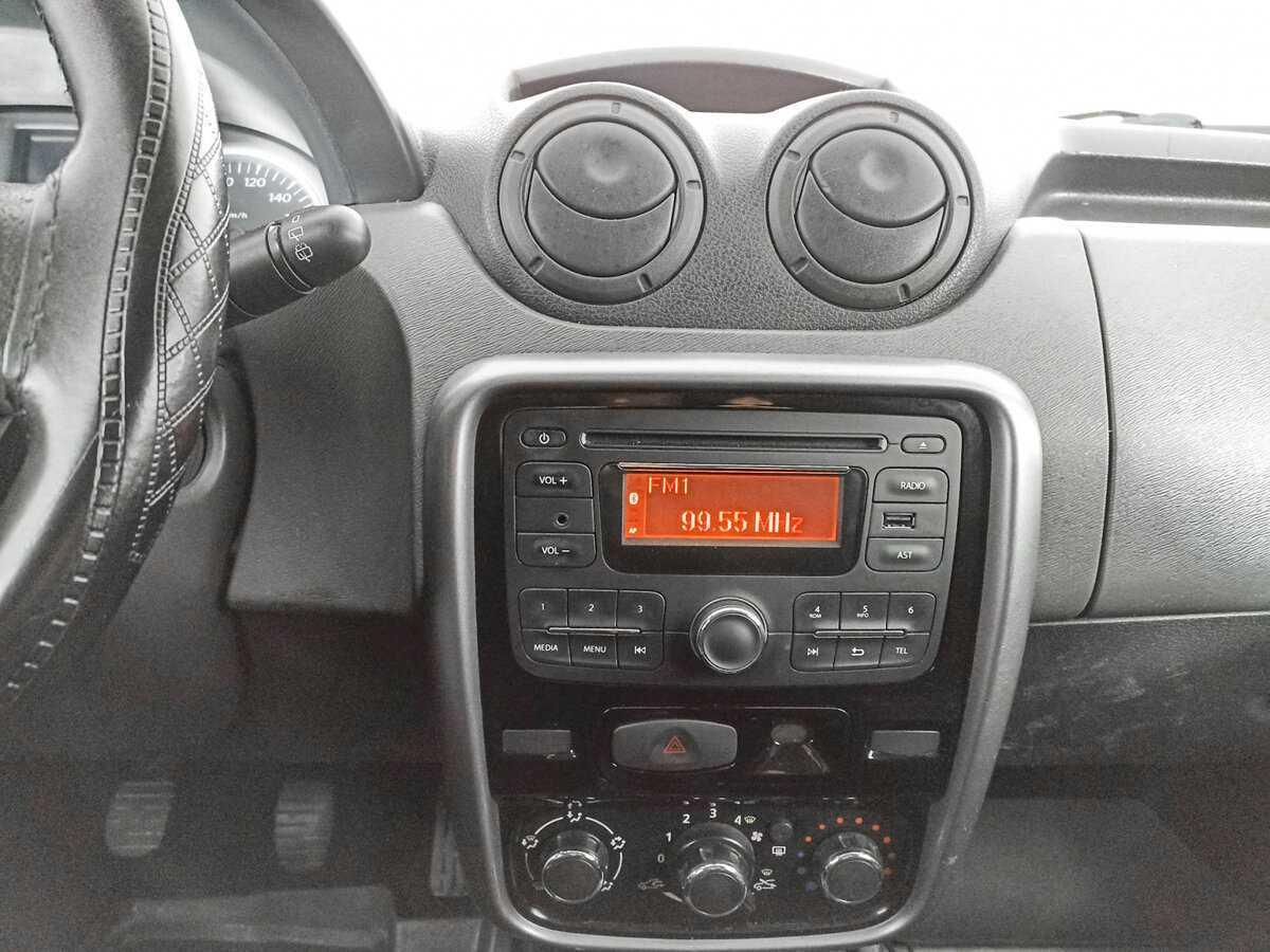Renault Duster б/у, 2012, Механическая. Фото: #12