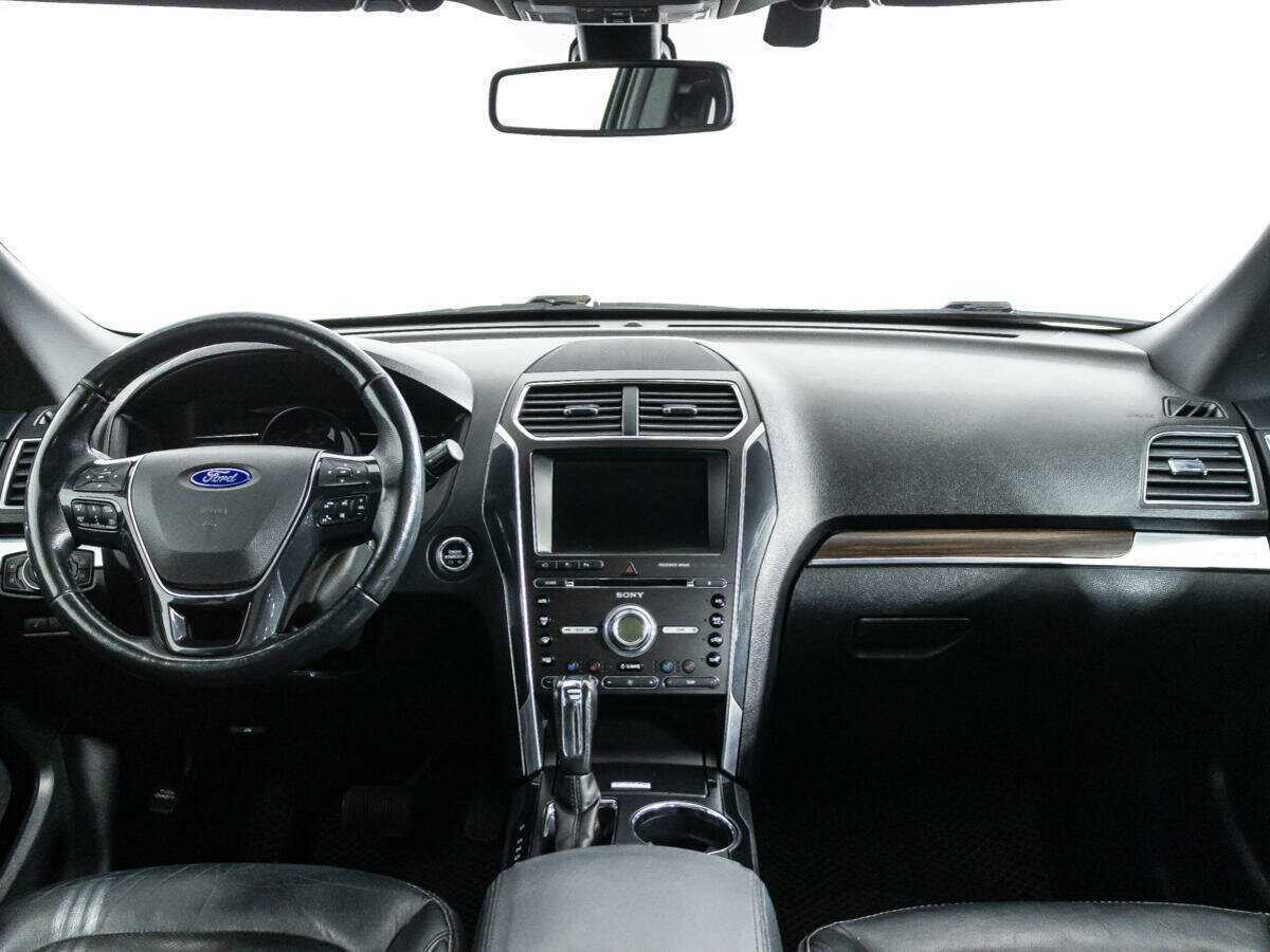 Ford Explorer б/у, 2017, Автоматическая. Фото: #12