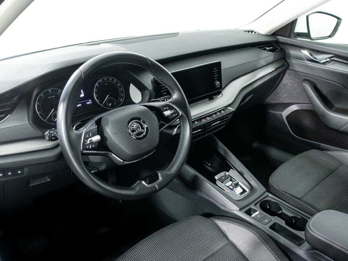 Skoda Octavia б/у, 2021, Автоматическая. Фото: #10