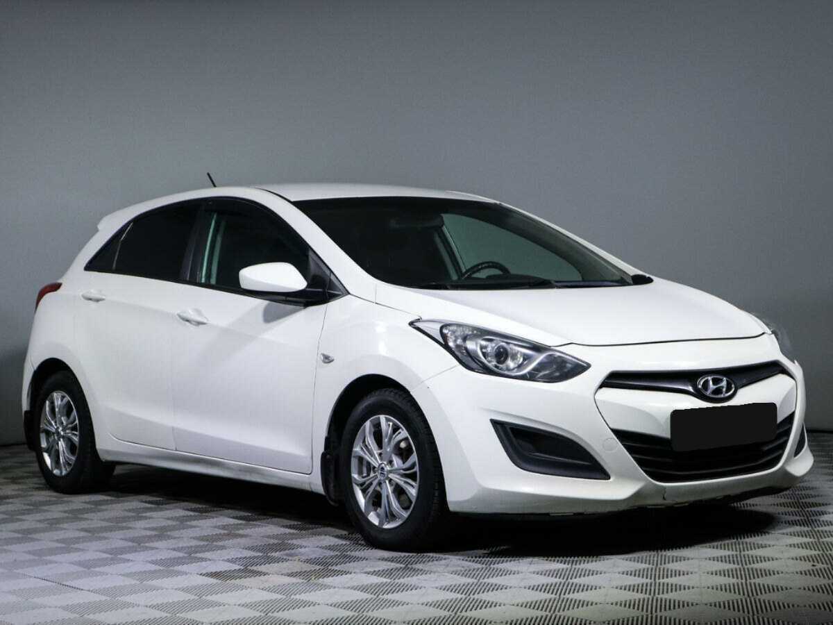 Hyundai i30 б/у, 2013, Механическая. Фото: #2