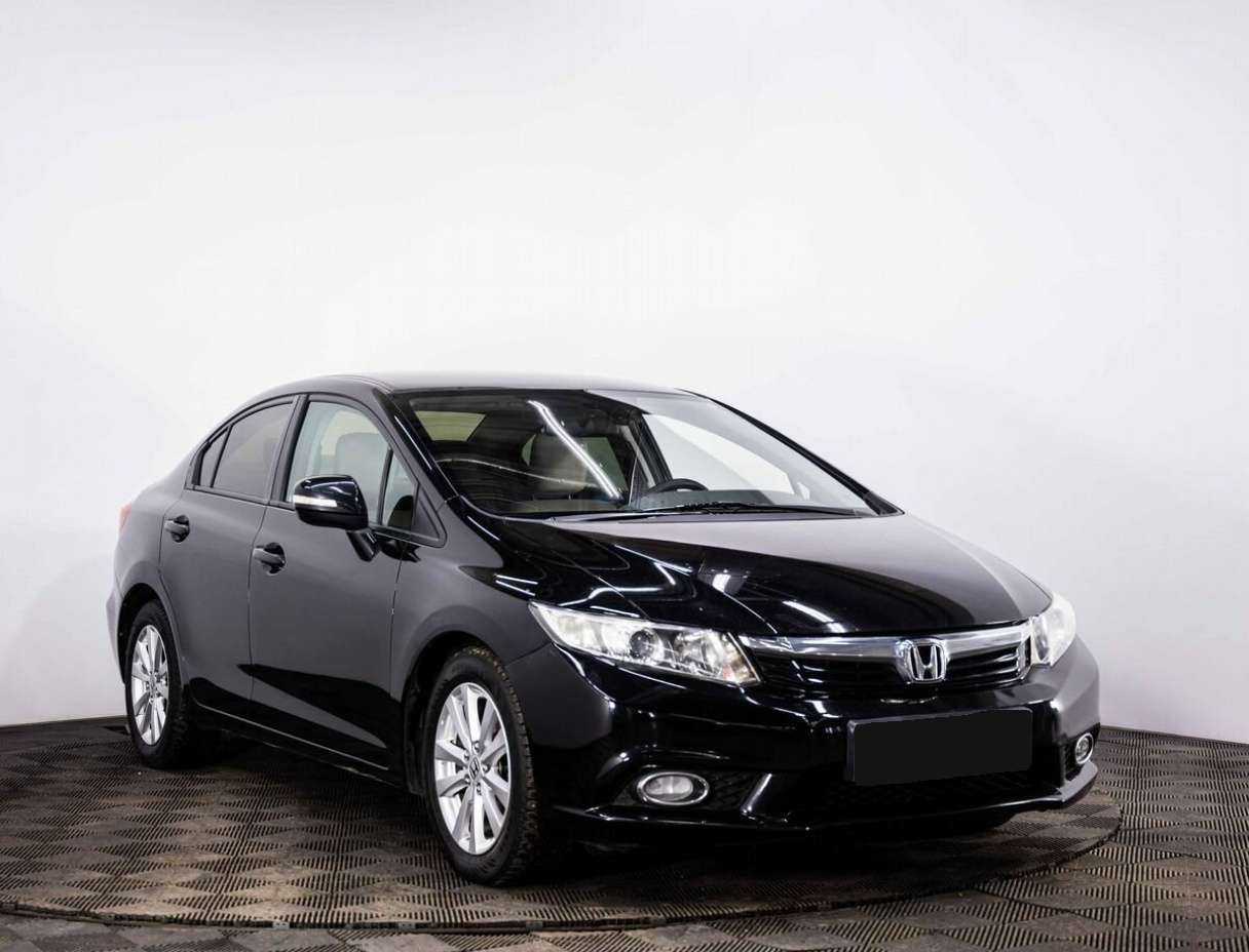 Honda Civic б/у, 2012, Автоматическая. Фото: #2