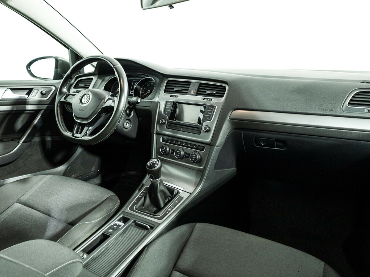 Volkswagen Golf б/у, 2013, Механическая. Фото: #8