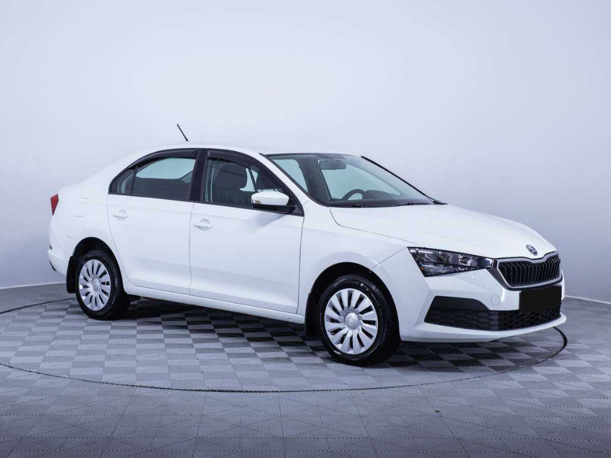 Skoda Rapid б/у, 2021, Механическая. Фото: #2