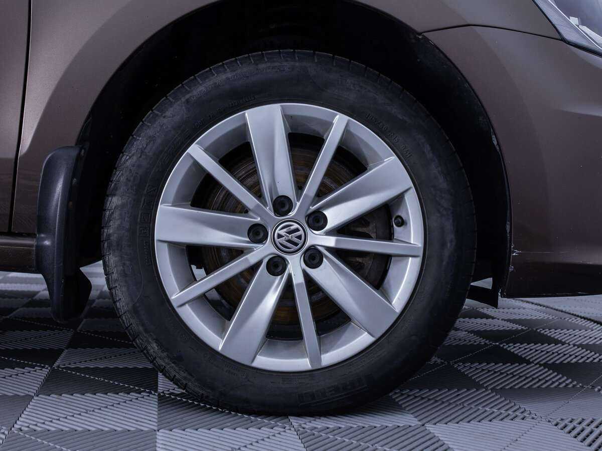 Volkswagen Polo б/у, 2019, Механическая. Фото: #7