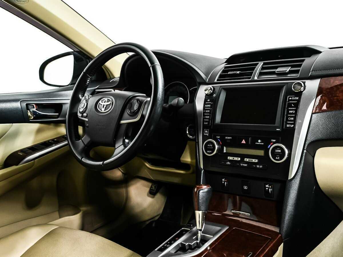 Toyota Camry б/у, 2013, Автоматическая. Фото: #8
