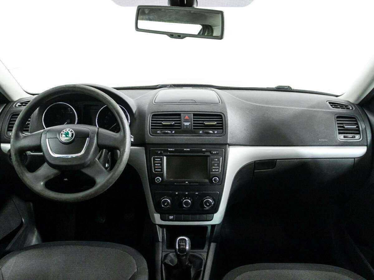 Skoda Yeti б/у, 2012, Механическая. Фото: #11