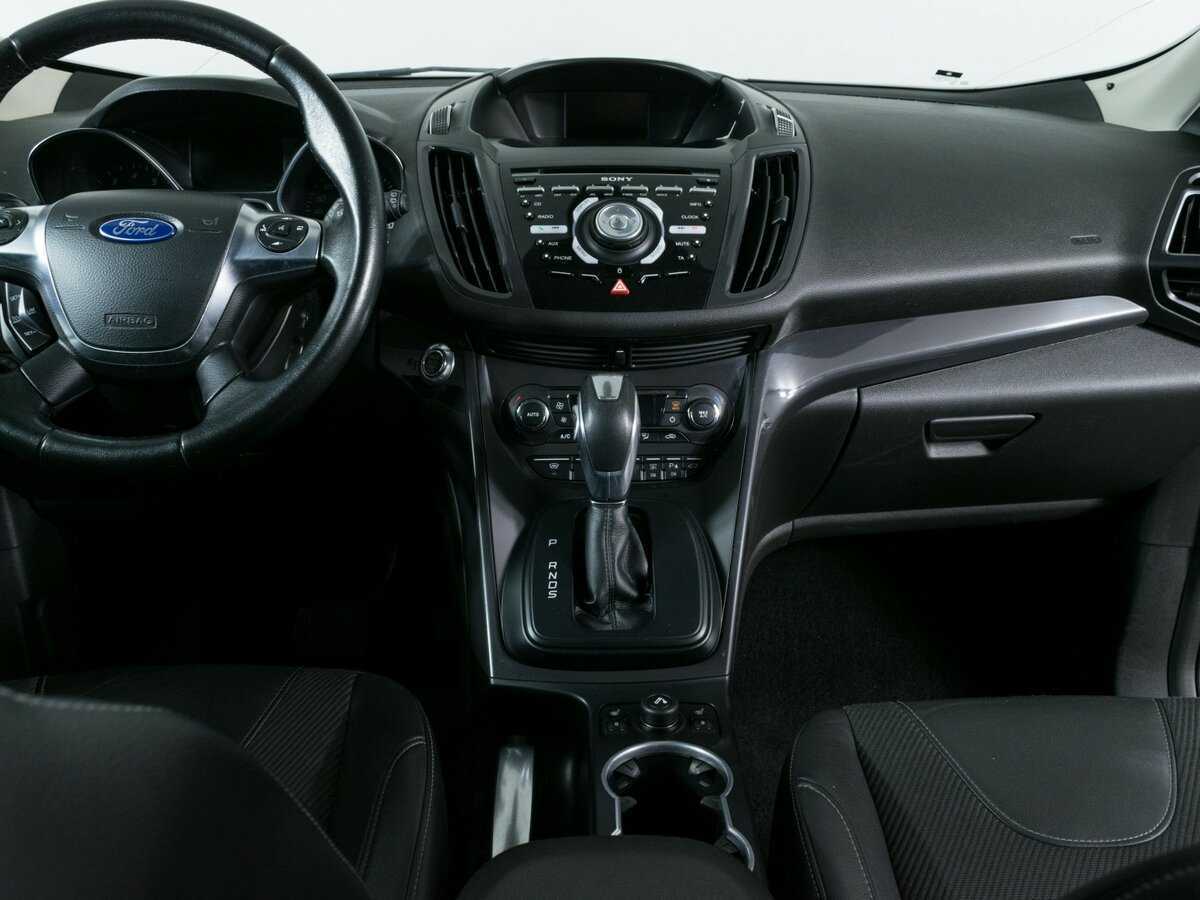 Ford Kuga б/у, 2016, Автоматическая. Фото: #6