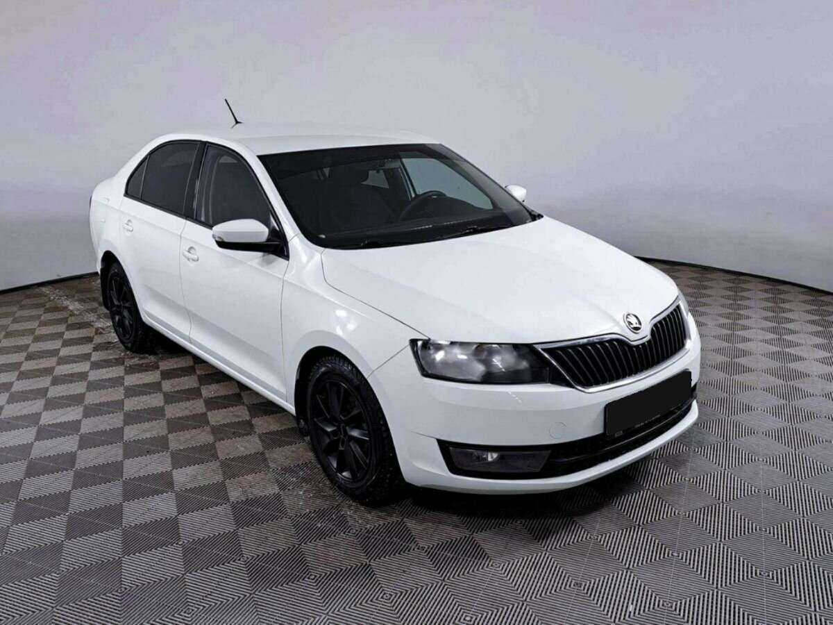 Skoda Rapid б/у, 2017, Механическая. Фото: #2