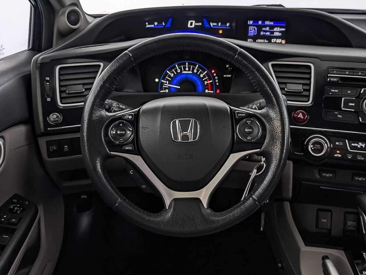Honda Civic б/у, 2013, Автоматическая. Фото: #20