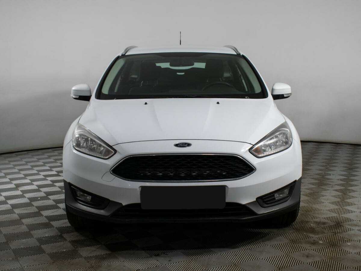 Ford Focus б/у, 2017, Механическая. Фото: #1