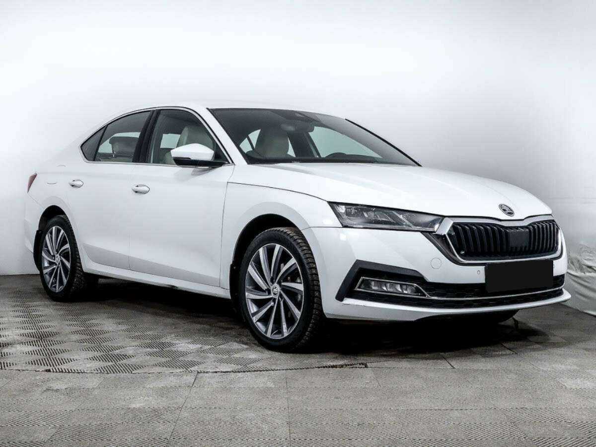 Skoda Octavia б/у, 2021, Автоматическая. Фото: #2